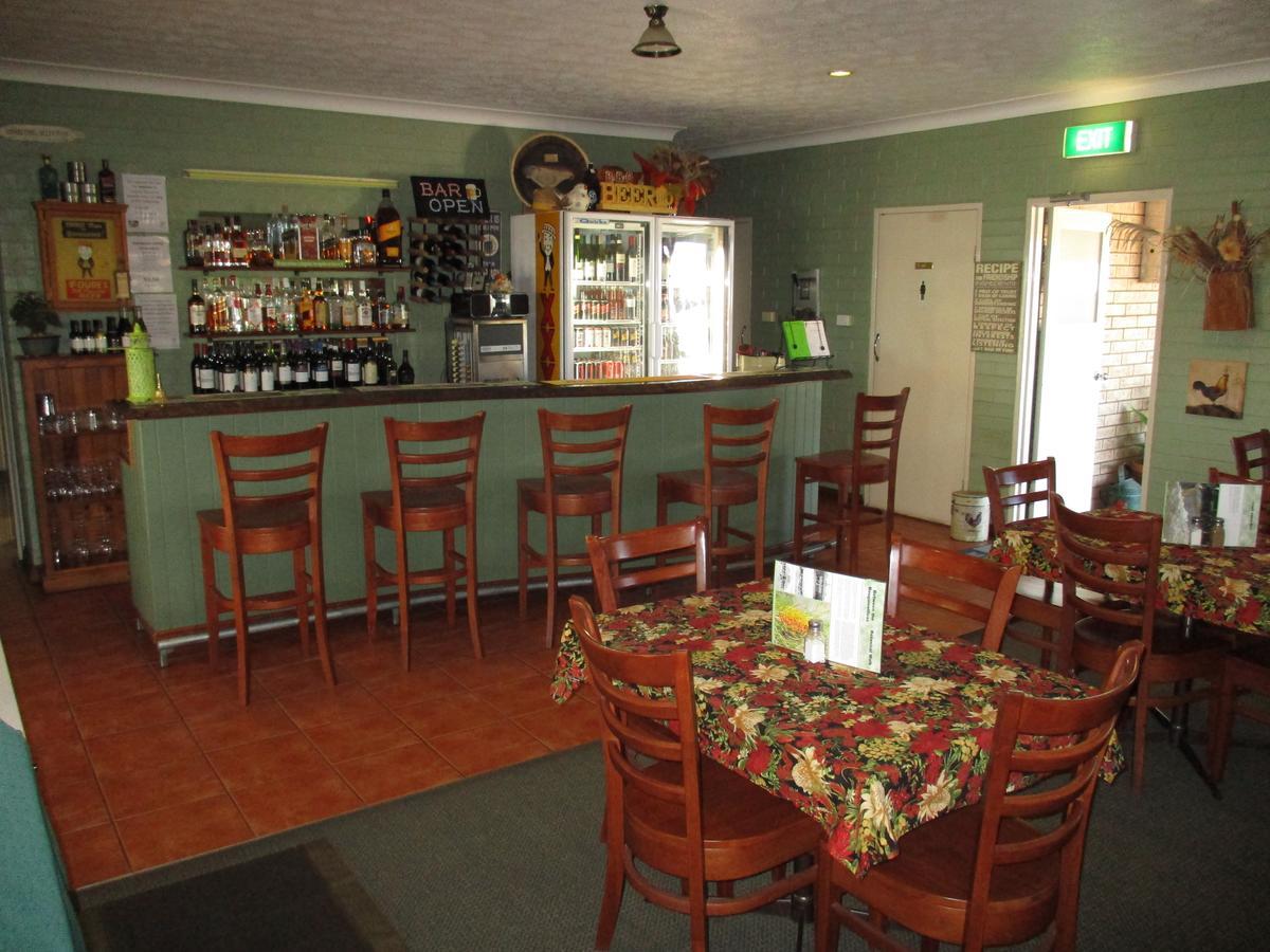 Barcaldine Country Motor Inn Экстерьер фото