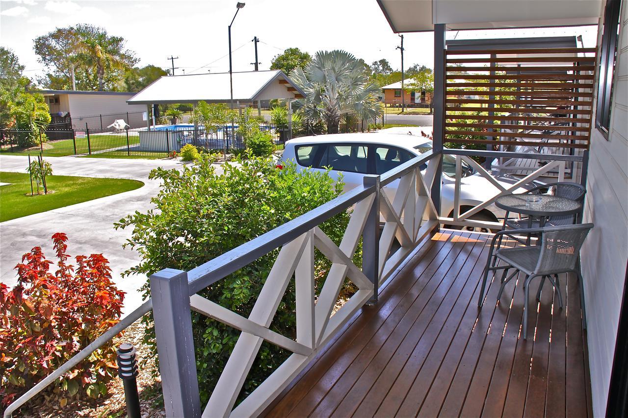Barcaldine Country Motor Inn Экстерьер фото