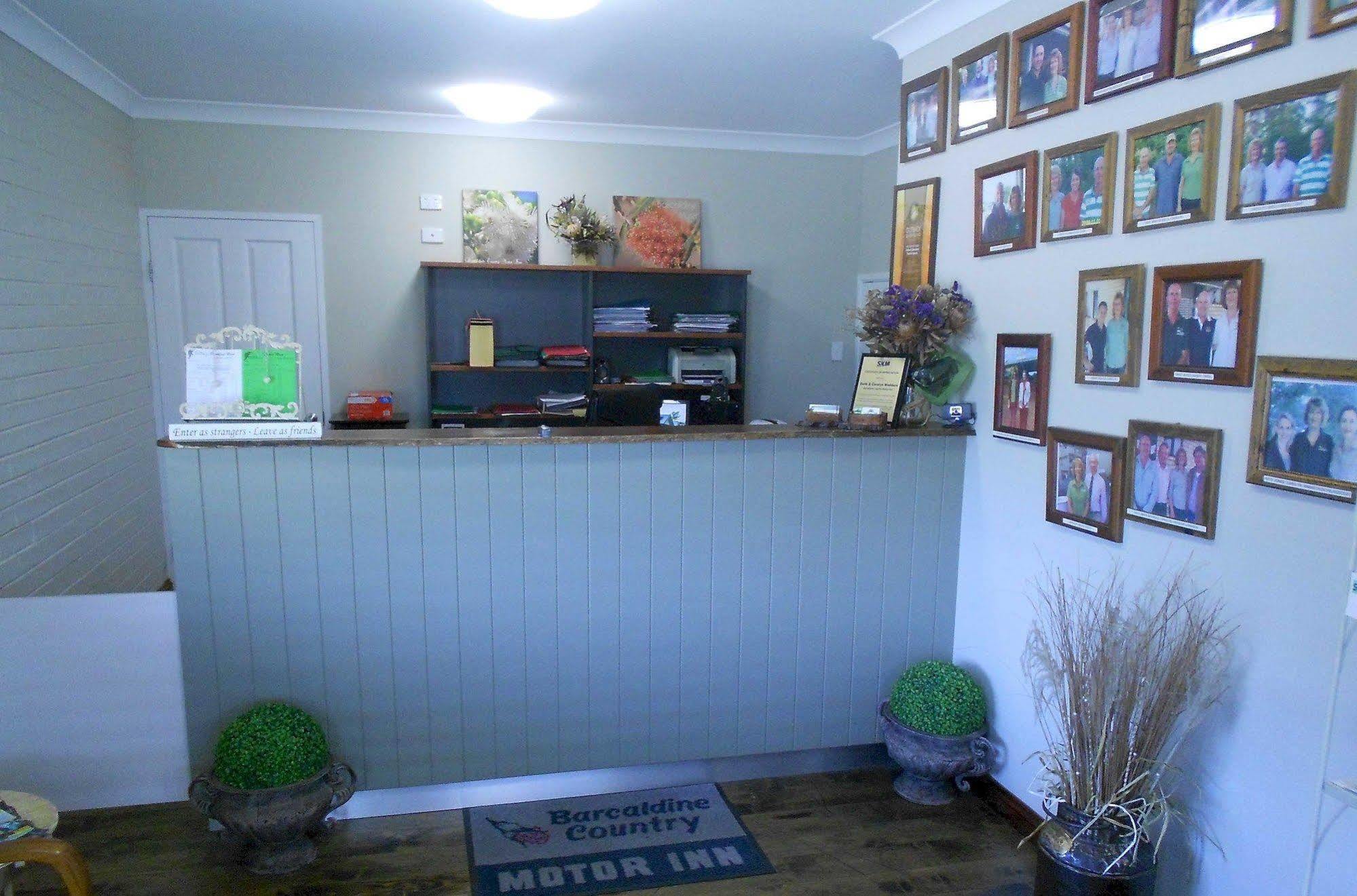 Barcaldine Country Motor Inn Экстерьер фото